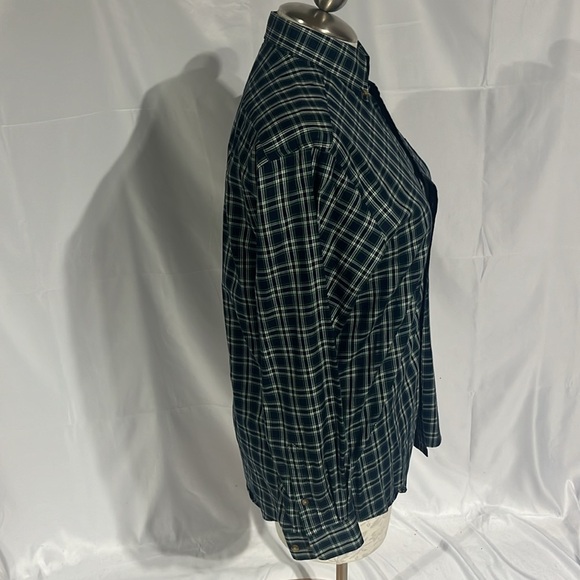 L.L.Bean men’s traditional fit cotton plaid button down shirt size medium . - Picture 6 of 9